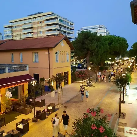 Atmosphere In Centro A *